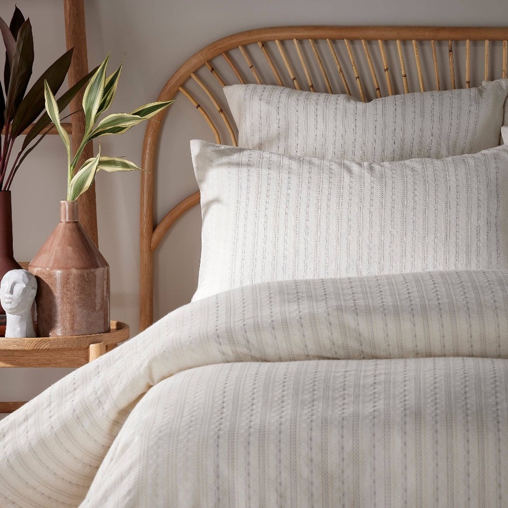 Dobbly Waffle Bedding Set